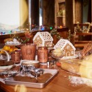 Voluspa Duftlys - Gingerbread Chalet 510g, 100t thumbnail