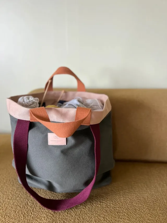 UND Everyday Tote - Olive/Sand/Navy